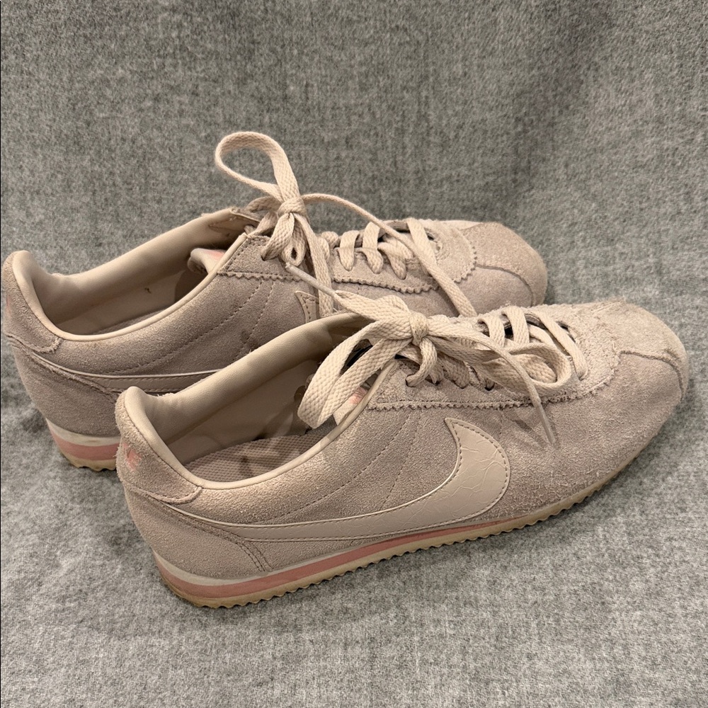 Nike Women’s Suede Classic Cortez Sneakers in Light Beige and Pale Pink